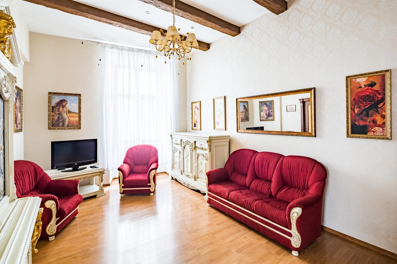 2 Virmens'ka Apartment Lviv Exteriör bild