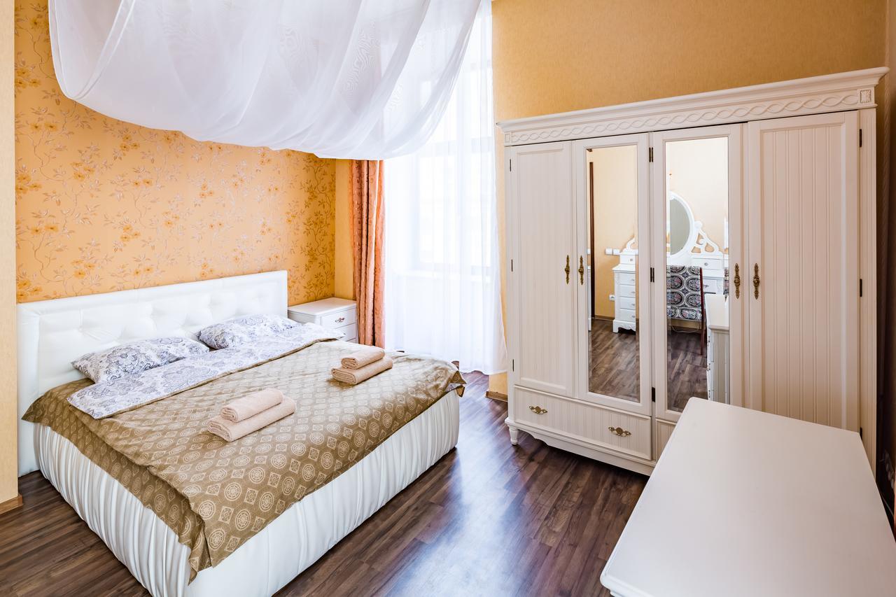 2 Virmens'ka Apartment Lviv Exteriör bild