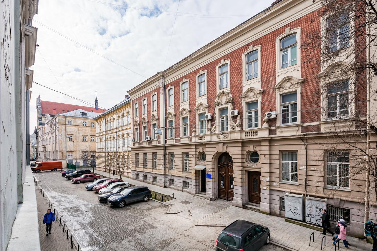 2 Virmens'ka Apartment Lviv Exteriör bild