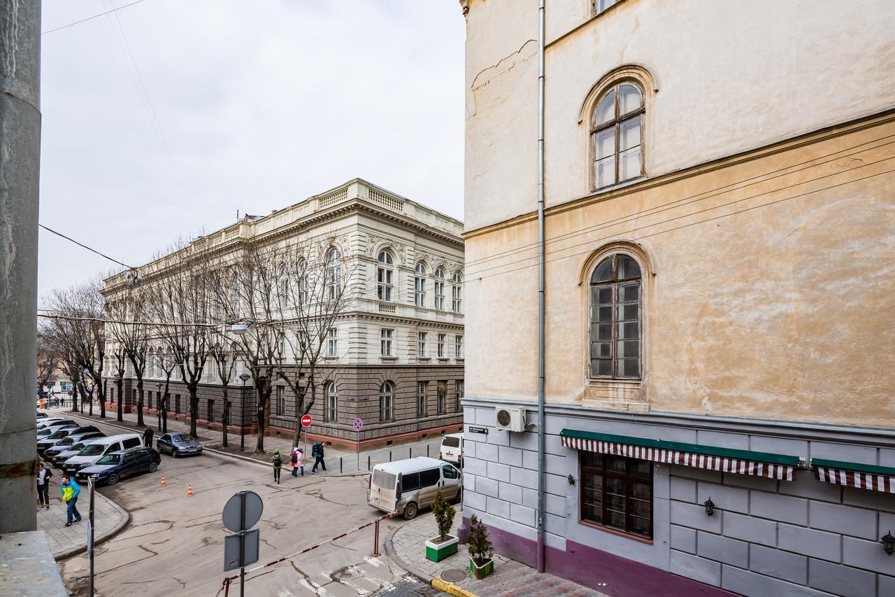 2 Virmens'ka Apartment Lviv Exteriör bild